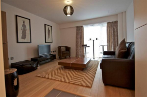 Apartment in Newbury Parkway Centre